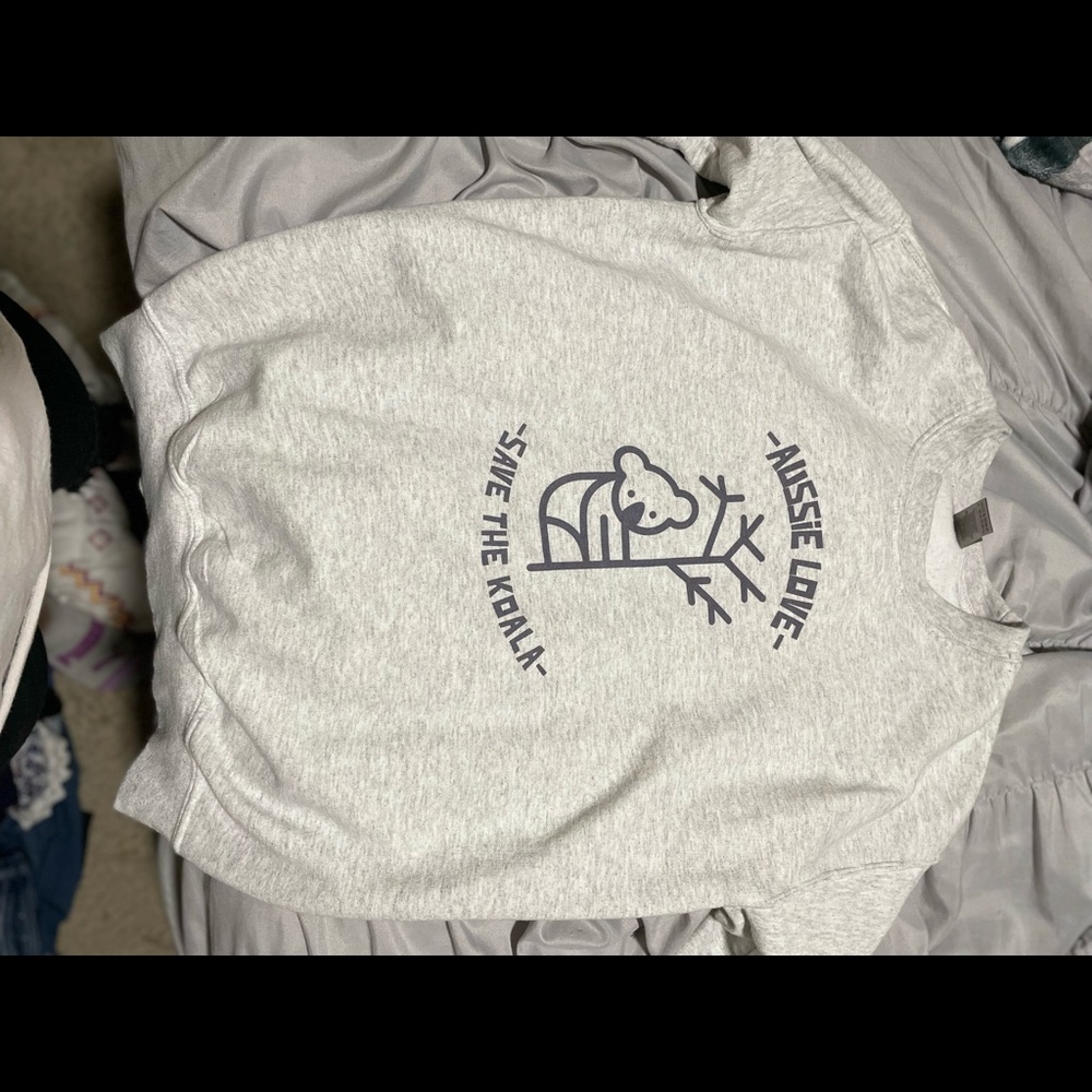 Please message me before buying - grey gildan “save the koala” sweatshirt-size:S